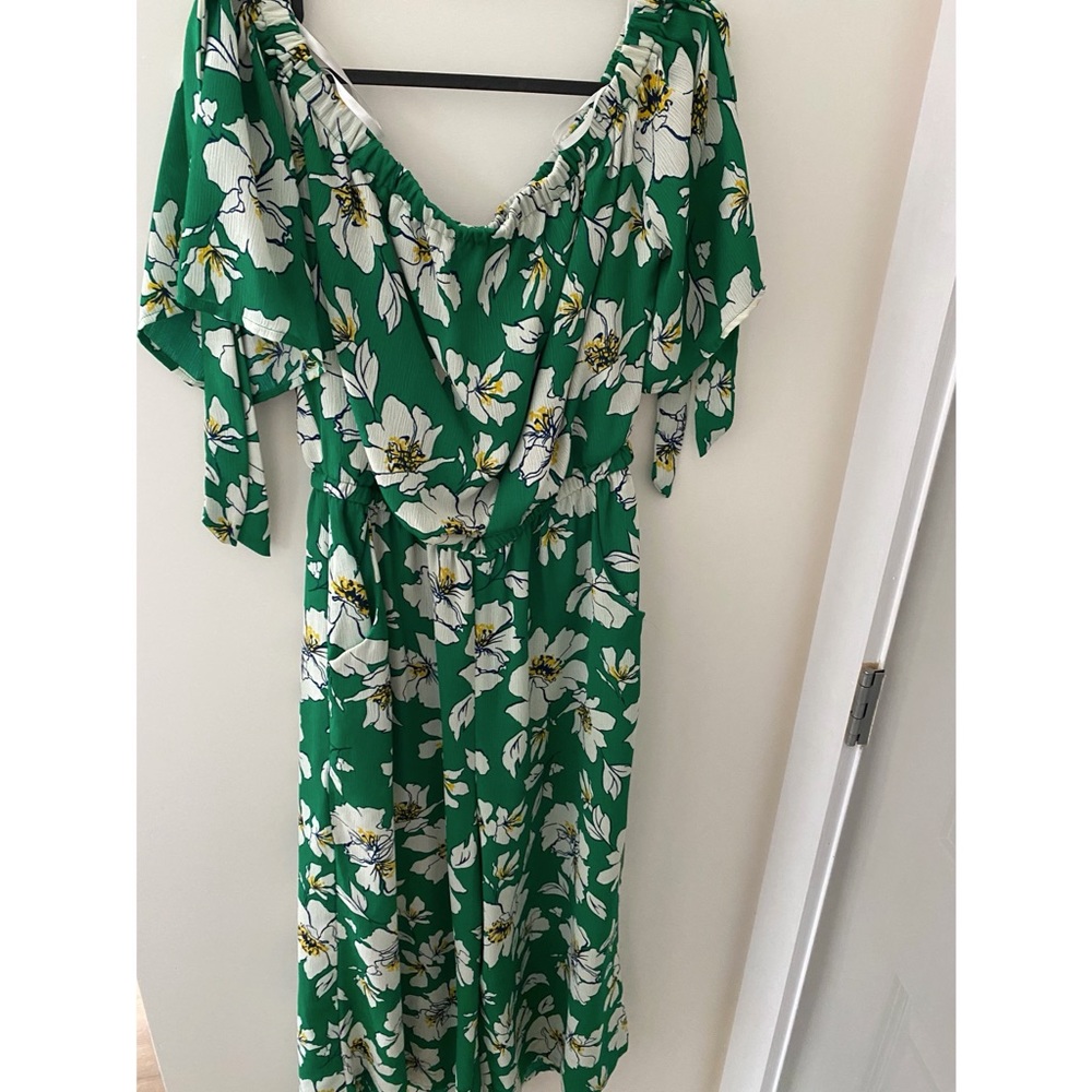 Floral off the shoulder romper